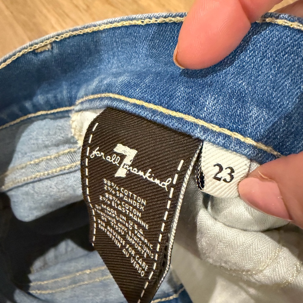 7 For All Mankind Denim Cuffed Shorts Size 23 - Picture 5 of 8